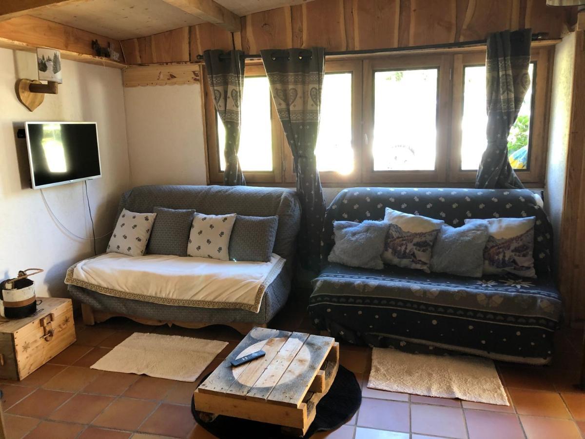 Le Chalet De La Goutte Saint-Appolinaire  Екстериор снимка