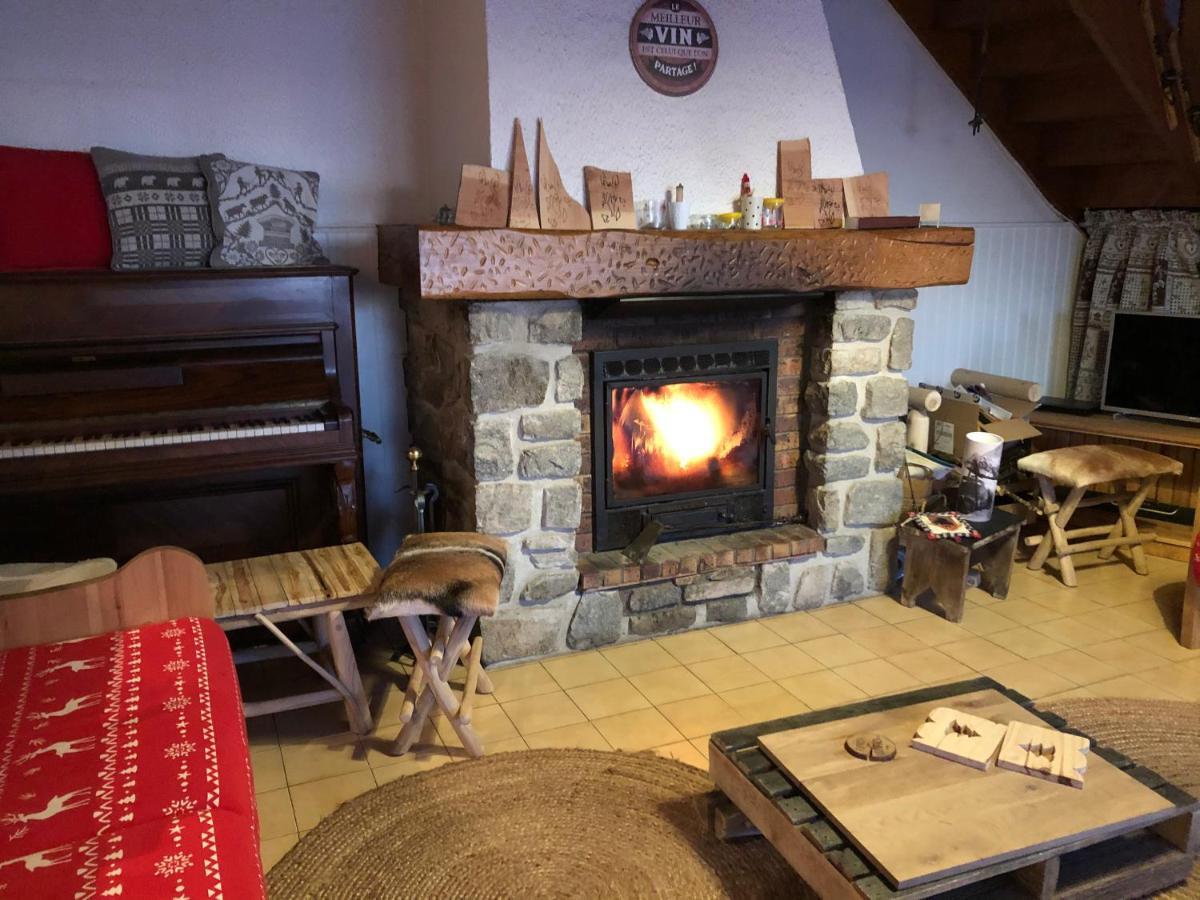 Le Chalet De La Goutte Saint-Appolinaire  Екстериор снимка