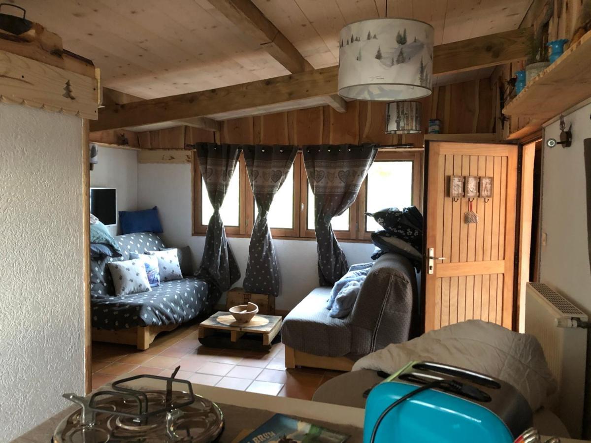 Le Chalet De La Goutte Saint-Appolinaire  Екстериор снимка