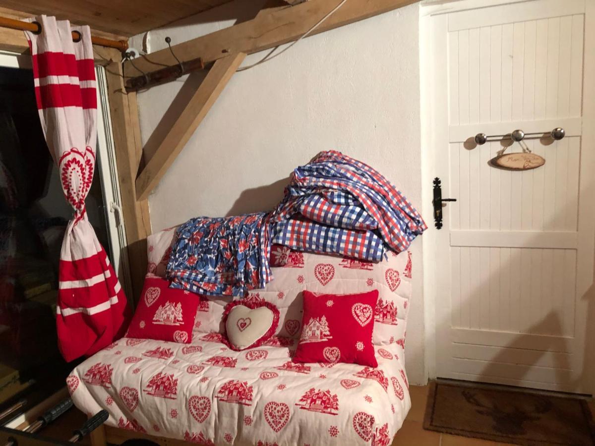 Le Chalet De La Goutte Saint-Appolinaire  Екстериор снимка